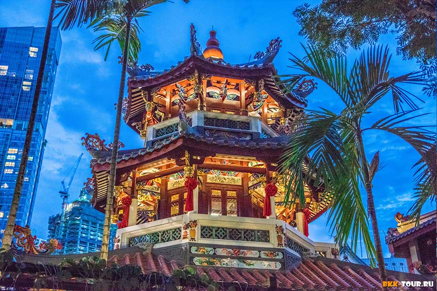 Храм Тхиан Хок Кенг в Сингапуре